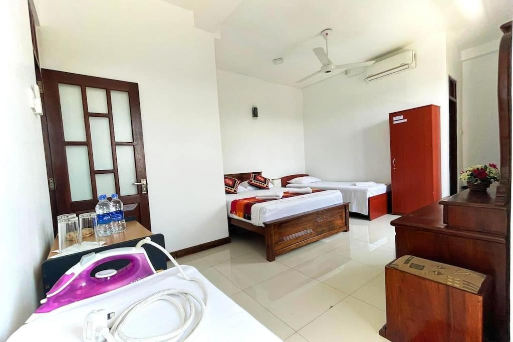 Saru Holiday Apartment - Upto 6 Guests Канди Экстерьер фото